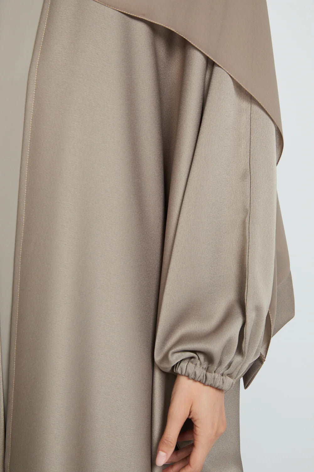 Bisht Ouvert Premium Royale – Desert Sandstone