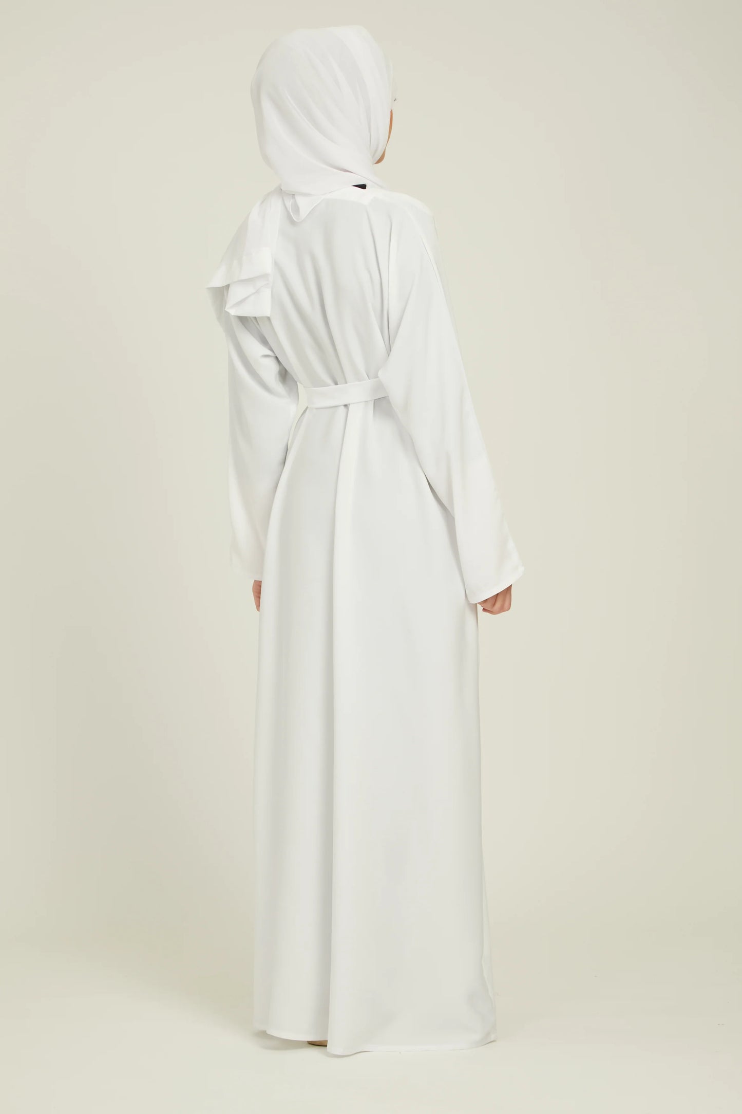 Abaya Fermée Simple avec Poches – Blanc