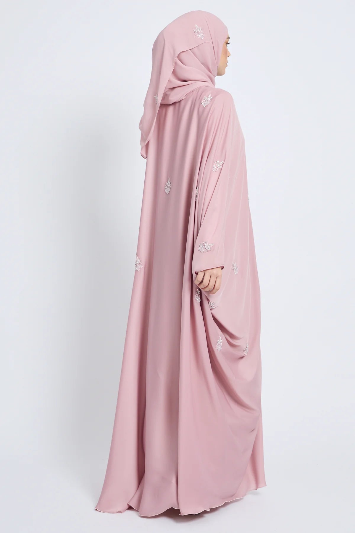 Farasha Royale Ouverte et Ornée – Blush Pink