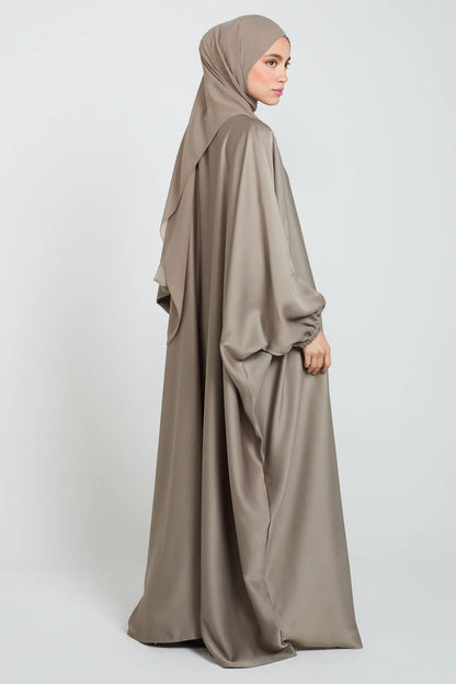 Bisht Ouvert Premium Royale – Desert Sandstone