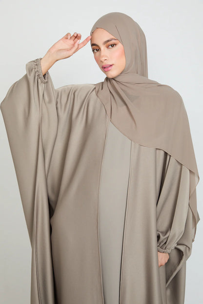 Bisht Ouvert Premium Royale – Desert Sandstone