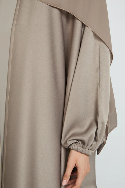 Bisht Ouvert Premium Royale – Desert Sandstone