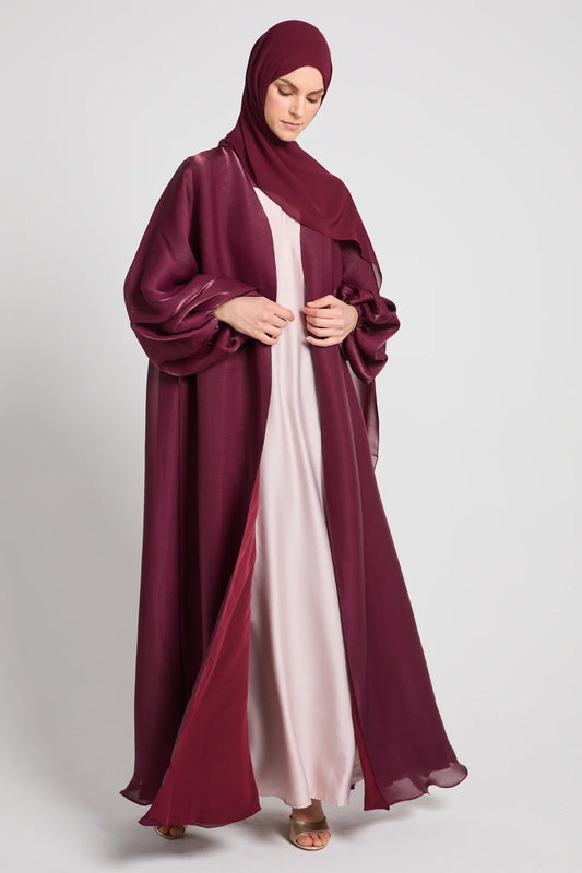 Abaya Ouverte en Organza Luxe Moonlight – Rose Bourgogne